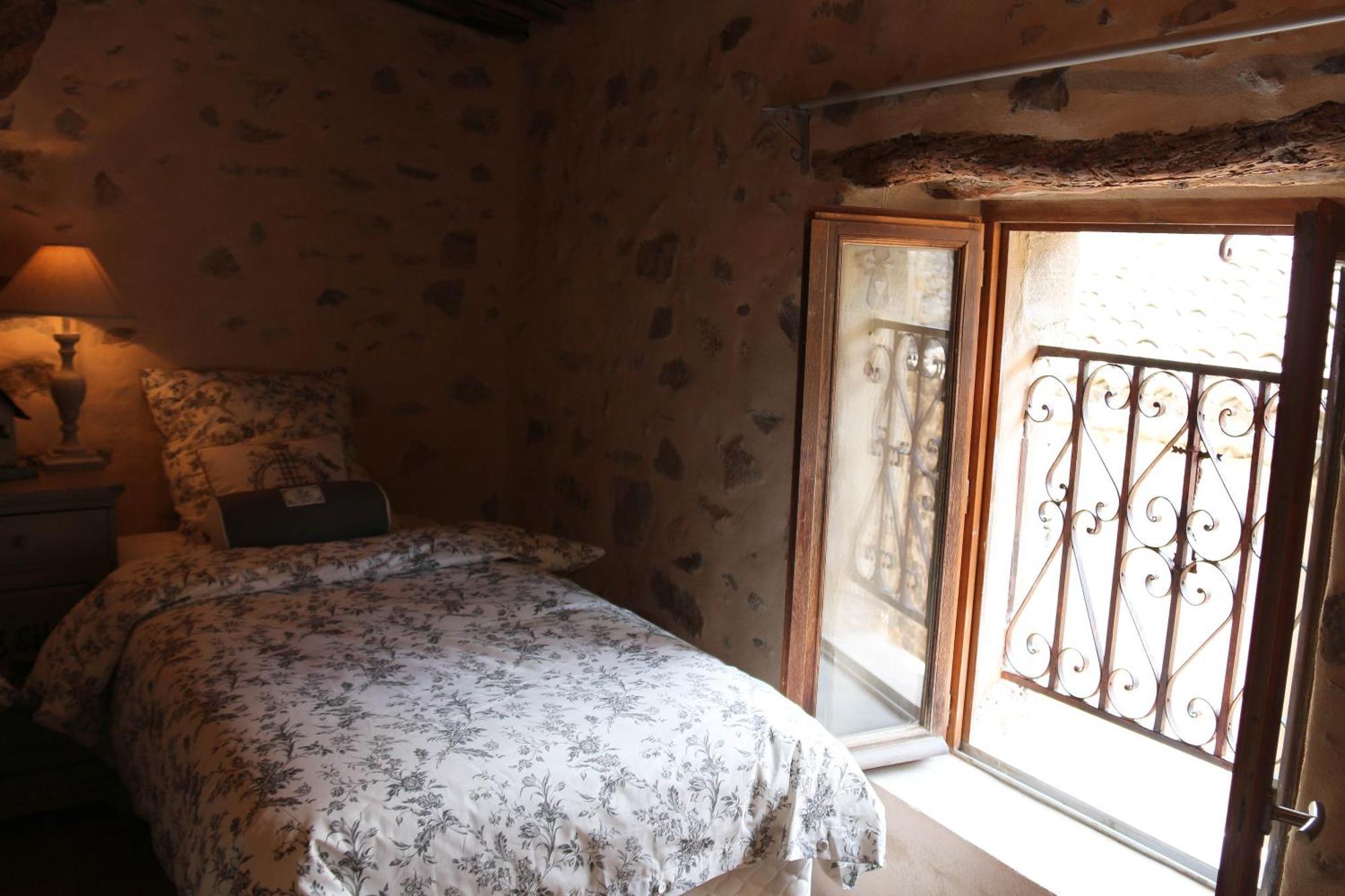Gite Marceline Saint-Guilhem-le-Desert Esterno foto