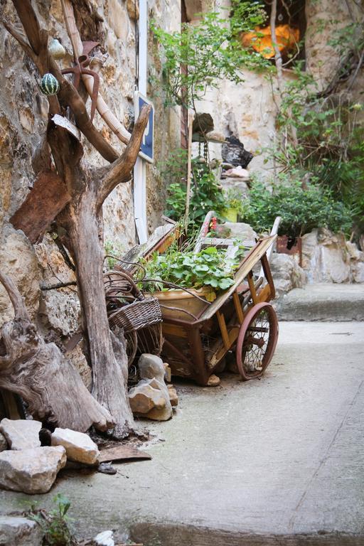 Gite Marceline Saint-Guilhem-le-Desert Esterno foto