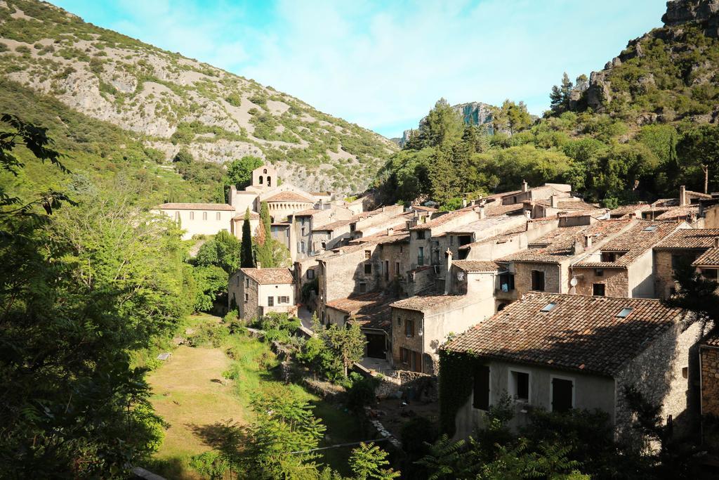 Gite Marceline Saint-Guilhem-le-Desert Esterno foto