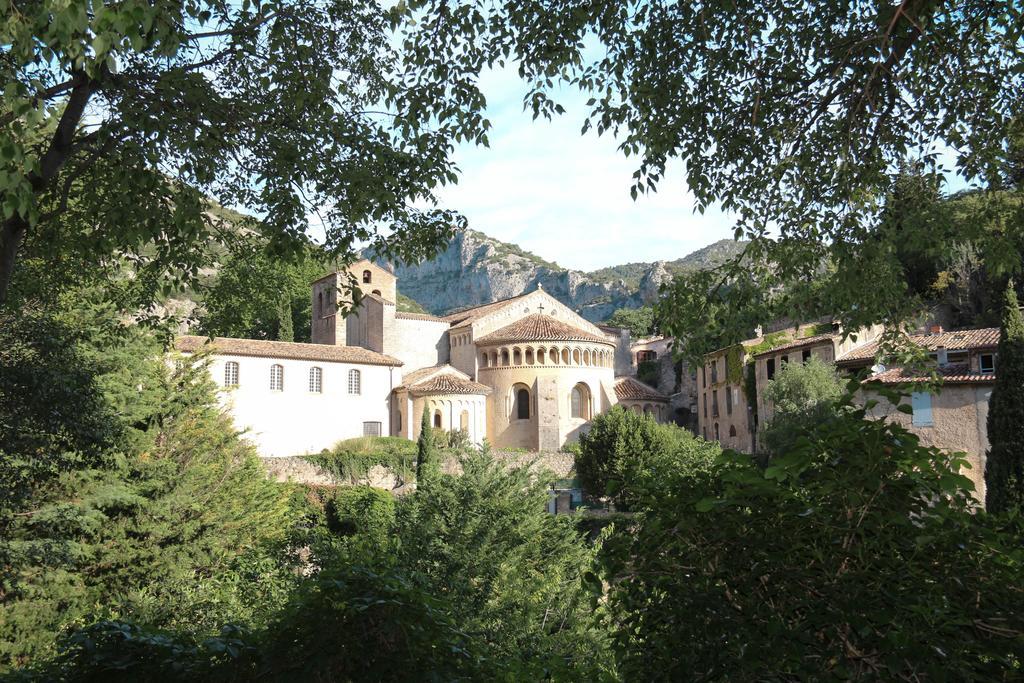Gite Marceline Saint-Guilhem-le-Desert Esterno foto